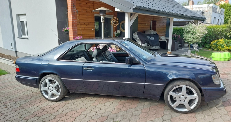 Mercedes-Benz Klasa E cena 36900 przebieg: 247204, rok produkcji 1996 z Puck małe 121